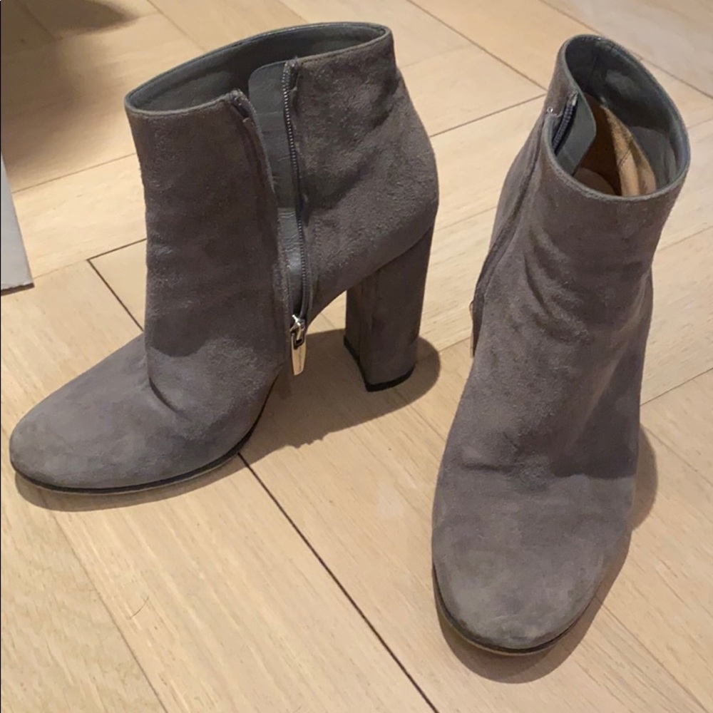 Gianvito Rossi gray suede ankle boots